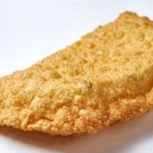 Чебурек с яблоком и корицей