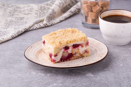 Сметанник с вишней