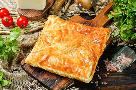 Хачапури слоёное с сыром