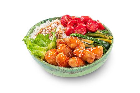 Донбури с криспи курицей под соусом тай