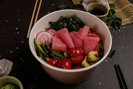 Поке с тунцом