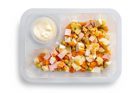 Оливье с колбасой