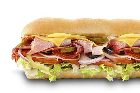 Сэндвич Итальянский БМТ с поджаренным беконом