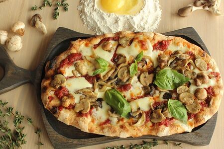 Не пицца с беконом и грибами