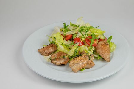 Салат с куриным мясом