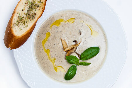 Крем-суп из лесных грибов