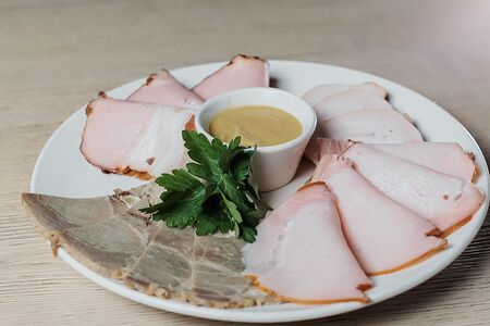 Мясное ассорти