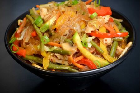 Wok с курицей