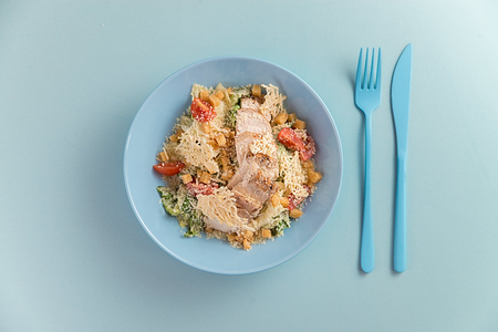 Цезарь с курицей