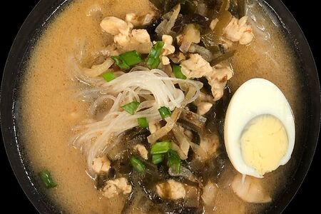 Мисо-суп с курицей и фунчозой