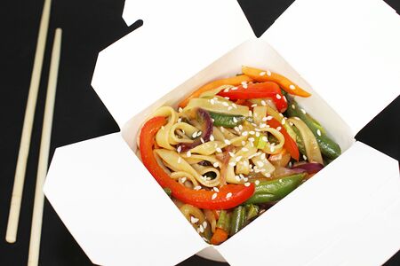 Лапша Вок с овощами