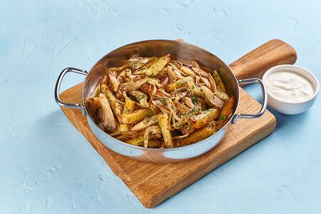 Жареный картофель с грибами