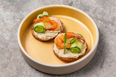 Тапас с креветками