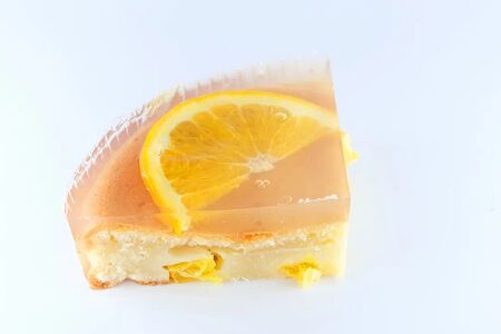 Шарлотка с апельсином