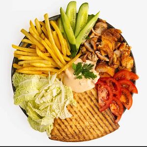 Шаурма на тарелке