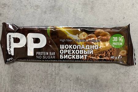 Протеиновый батончик в глазури со вкусом шоколадно-ореховый бисквит