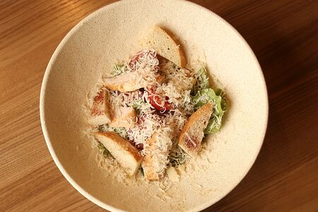 Цезарь с курицей