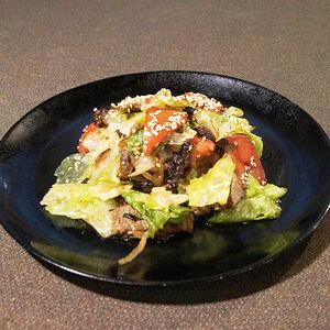 Тёплый салат по-восточному