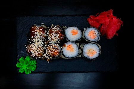 Хот Классический ролл с лососем