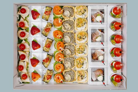 Сет Девичник