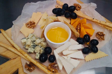 Сырная тарелка