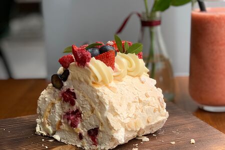 Меренговый рулет