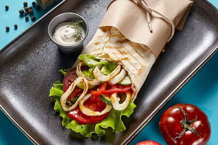 Шаверма с кальмаром