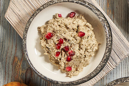 Пхали с зеленой фасолью