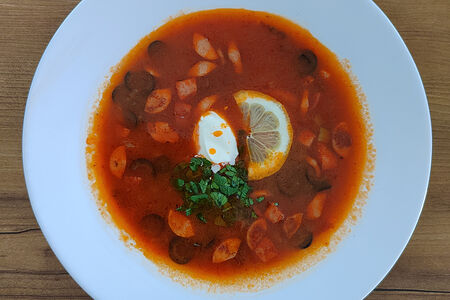 Солянка мясная