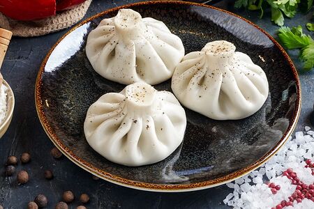 Хинкали со свининой и говядиной