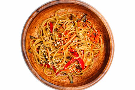 Лапша гречневая с овощами и соусом терияки