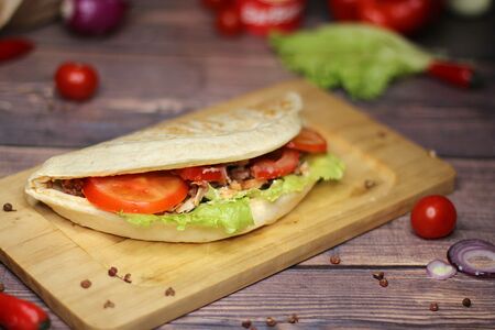 Нон-кебаб с курицей