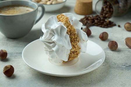 Безе с кремом шарлотт