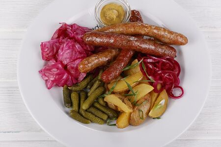 Колбаски по-баварски