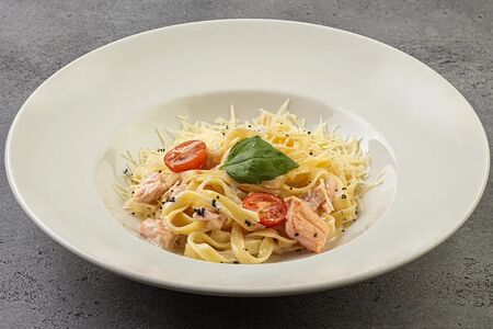 Паста Тальятелле с лососем