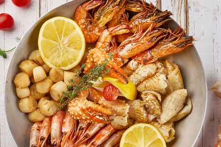 Большая креветка на гриле 