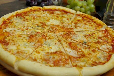 Пицца Четыре Сыра