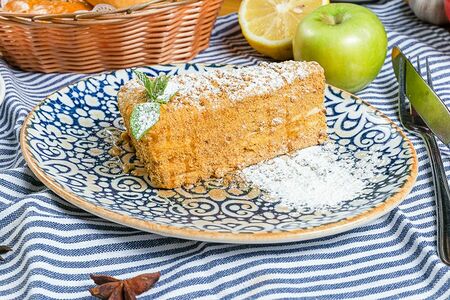 Торт Медовик