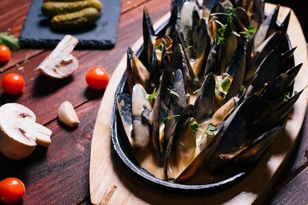 Мидии острые