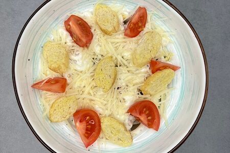 Цезарь с тигровыми креветками