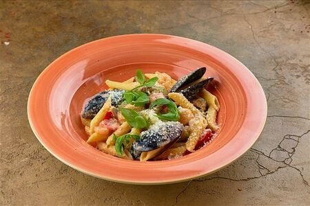 Паста с мидиями и цукини