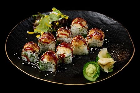 Запеченный ролл с лососем под моцареллой