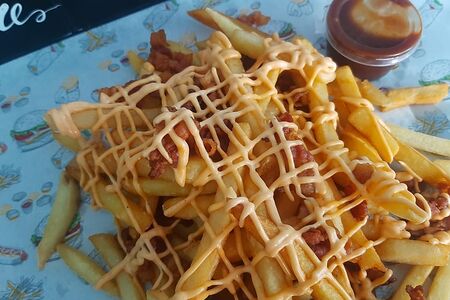 Фри с беконом