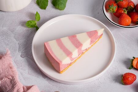 Муссовый пп чизкейк Клубника - гуанабана