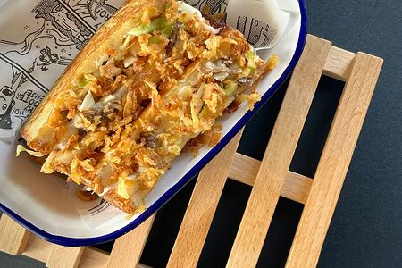 Сэндвич с рваной телятиной и моцареллой