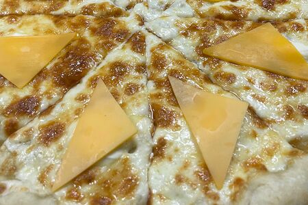 Пицца 4 сыра