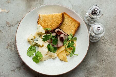 Деликатесы к вину