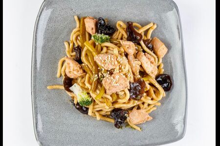 Вок с курицей