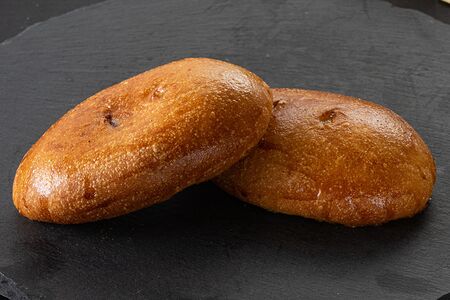 Пирожок с малиной