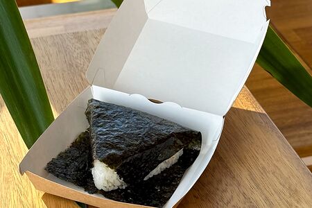 Онигири креветка том ям